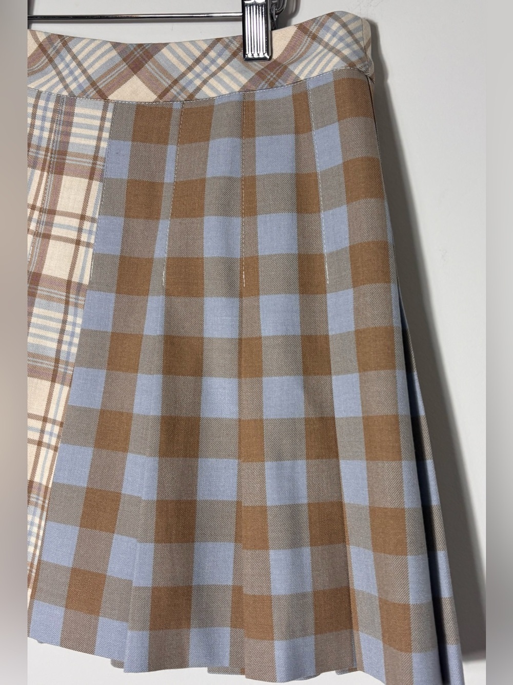 Aritzia Sunday Best Olive Micro Skirt – Blue & Brown Plaid – Size 00 - Picture 3 of 4